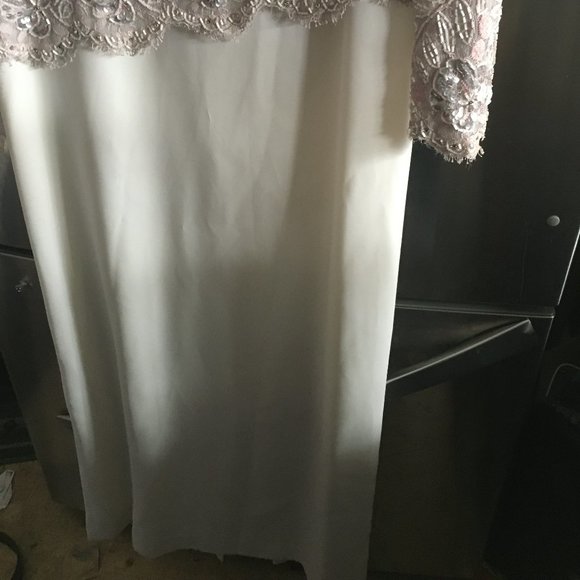 George Allette Evening Gown - 197 $80 or $70 w/offer - Picture 3 of 6